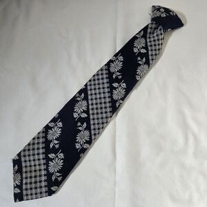 Montgomery Ward Navy Blue and White Floral Men's Clip On Tie